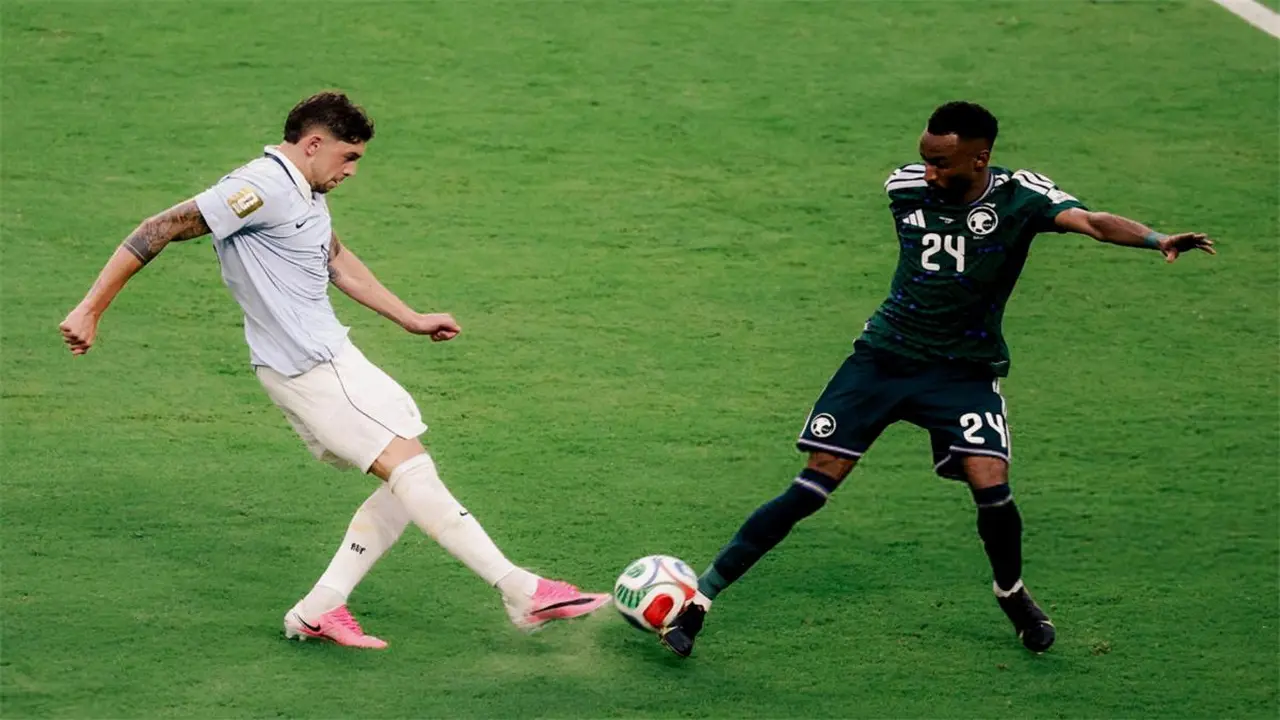 السعودية تستعد لمباراتها القادمة في كأس العالم بعد التعادل مع أوروجواي